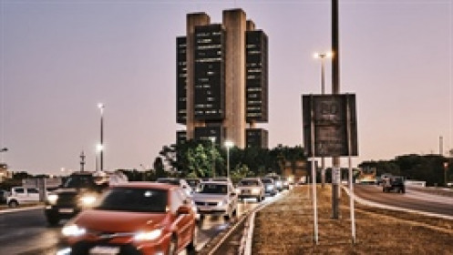 Tài sản Mỹ bị bán tháo, dòng vốn toàn cầu sẽ chuyển sang thị trường mới nổi?