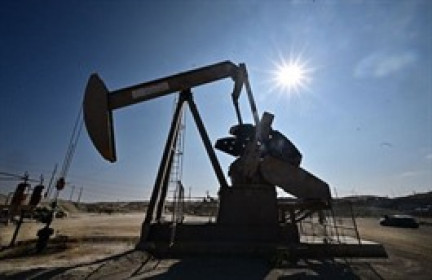 Dầu giảm trước khả năng OPEC+ tăng thêm sản lượng