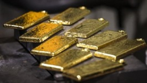 Vàng thế giới quay đầu giảm khi đồng USD tăng và nhà đầu tư chốt lời