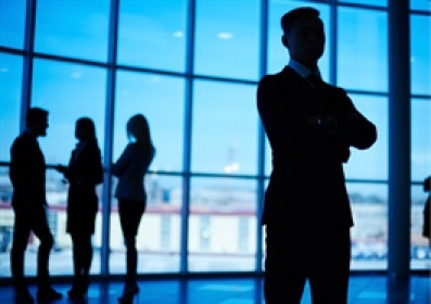 Lãnh đạo mua bán cổ phiếu: Nổi bật tại nhóm bất động sản, xây dựng