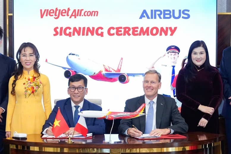 Vietjet mua thêm 20 máy bay thân rộng của Airbus