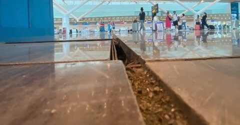 Bộ Xây dựng yêu cầu xử lý dứt điểm tình trạng nước mưa rò rỉ tại nhà ga T3