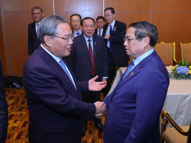 Thủ tướng Phạm Minh Chính đề nghị Trung Quốc dành ưu tiên hàng đầu cho hợp tác đường sắt ảnh 1