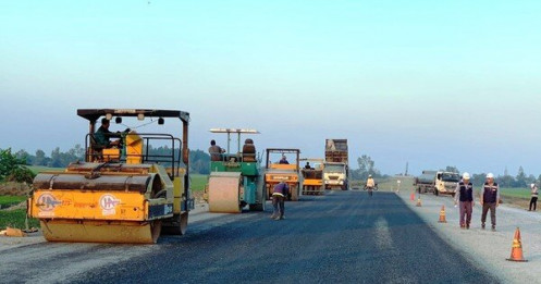 Lý do Cục Đường bộ yêu cầu tạm dừng thi công một số công trình