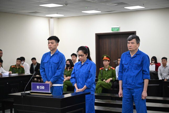 Đề nghị áp dụng tình tiết tăng nặng với cựu vụ phó nhiều lần gợi ý doanh nghiệp đưa hối lộ