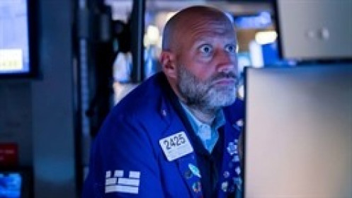 Dow Jones giảm hơn 200 điểm chờ báo cáo kết quả kinh doanh của Nvidia