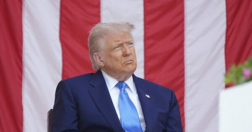 Mất kiên nhẫn, Tổng thống Trump lưỡng lự giữa trừng phạt và đàm phán với Nga