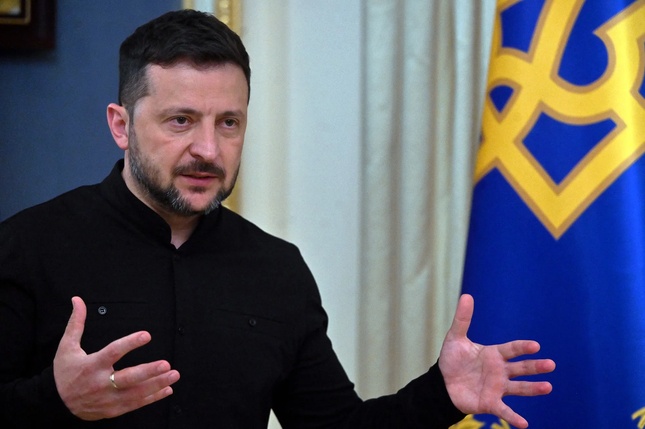 Tổng thống Zelensky nói Ukraine cần 30 tỷ USD để sản xuất vũ khí ảnh 1