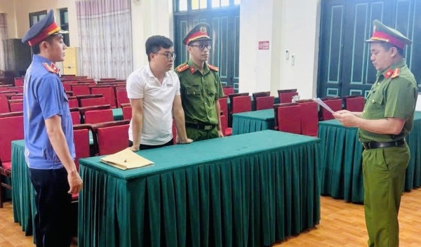 Kế toán 4 công ty "vẽ đường" mua bán trái phép 350 tỷ đồng tiền hóa đơn