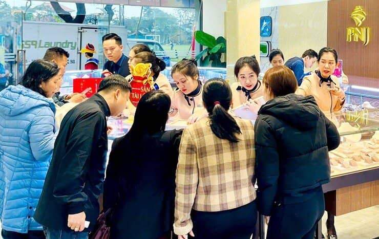 PNJ kinh doanh ra sao trước khi bị chỉ ra loạt vi phạm trong hoạt động kinh doanh vàng?