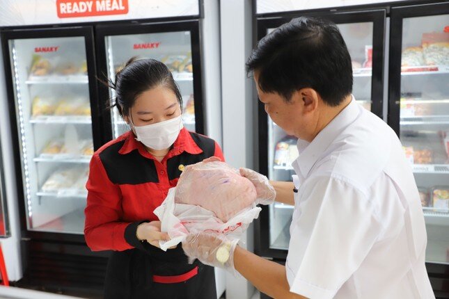 Người tố cáo C.P. bán thịt bẩn: Tôi nói lên sự thật, không hối hận ảnh 2