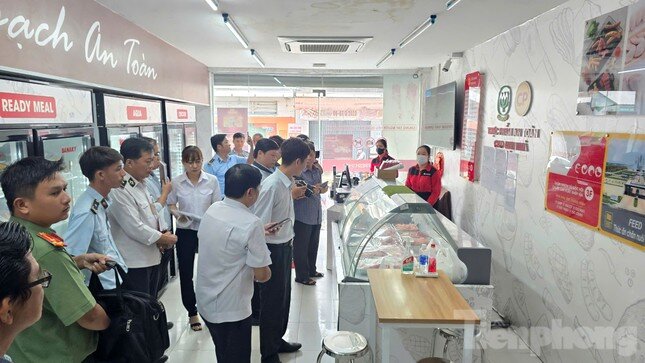 Người tố cáo C.P. bán thịt bẩn: Tôi nói lên sự thật, không hối hận ảnh 1