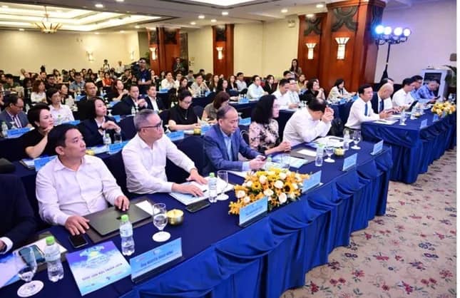 Sắp đóng tài khoản ngân hàng chưa xác thực sinh trắc học