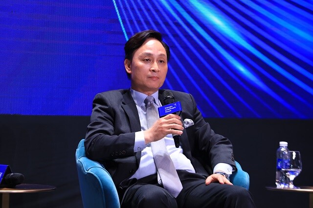 Biến động vĩ mô toàn cầu, quỹ đầu tư "đặt cược" vào nhóm ngành nào?