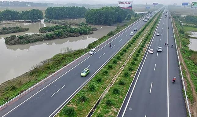 Lý do Bộ Xây dựng 'bác' đề xuất mở rộng cao tốc Hà Nội - Bắc Giang 8 làn xe