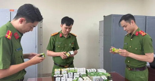 Khởi tố nữ giám đốc tổ chức sản xuất, buôn bán thực phẩm chức năng giả