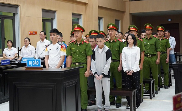 31 bị cáo lừa đảo tại đặc khu kinh tế Tam giác vàng lĩnh án