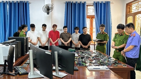 Khám phá chuyên án mua bán trái phép thông tin 3.000 tài khoản ngân hàng