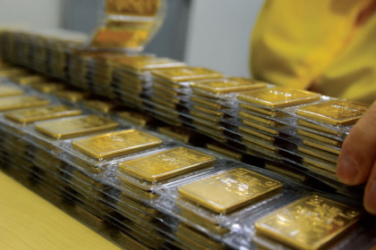 'Đứa bé' trong 'chậu nước chính sách' đối với thị trường vàng