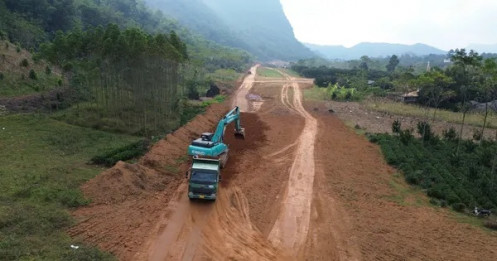 Nhiều bộ ngành, địa phương giải ngân đầu tư công kiểu 'rùa bò'