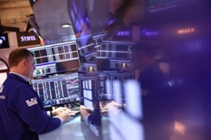 Phố Wall ráo riết phòng hộ cổ phiếu Trung Quốc trước thời hạn áp thuế