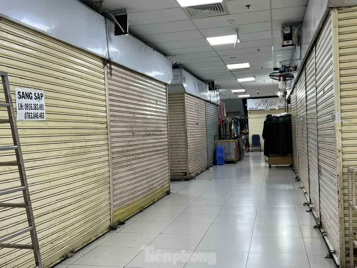 Cảnh chưa từng thấy tại những 'thiên đường mua sắm' ở TPHCM