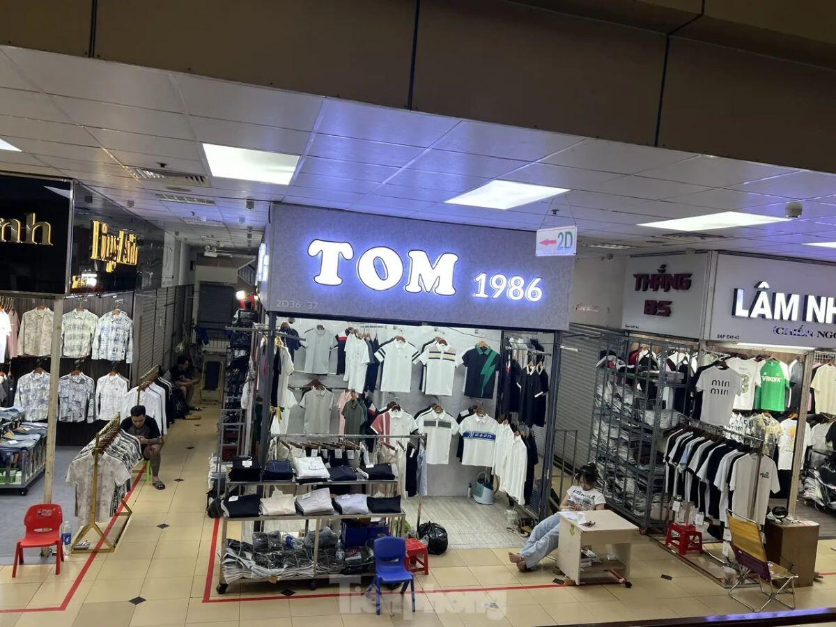 Cảnh chưa từng thấy tại những 'thiên đường mua sắm' ở TPHCM