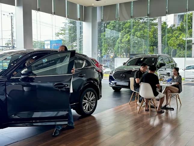 Thị trường ô tô trong nước vẫn chưa thể bật tăng ảnh 1