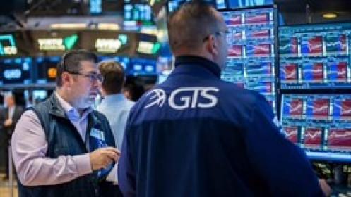 Phố Wall tăng điểm nhờ cú nhảy vọt 13% của cổ phiếu Oracle