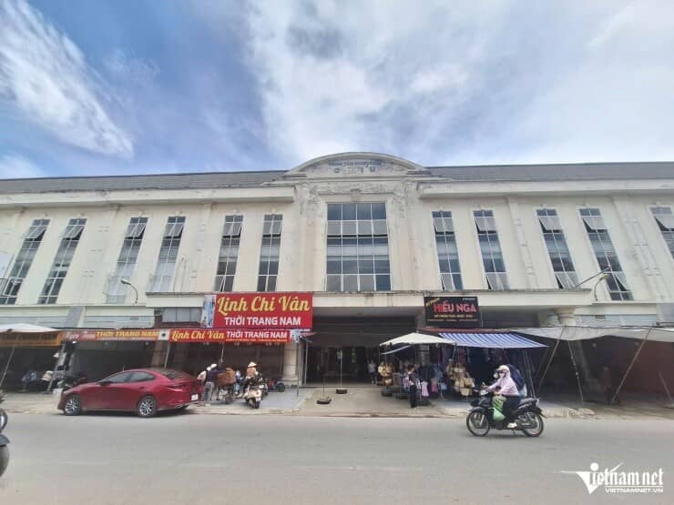 Cả trăm gian hàng ở Bắc Ninh đóng cửa, tiểu thương thừa nhận điều còn thiếu