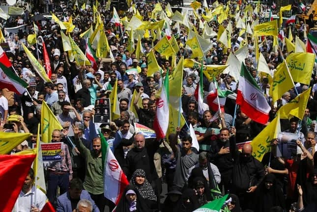 Tổng thống Mỹ Trump nói ‘biết mọi thứ’, đã cố gắng cứu Iran ảnh 1