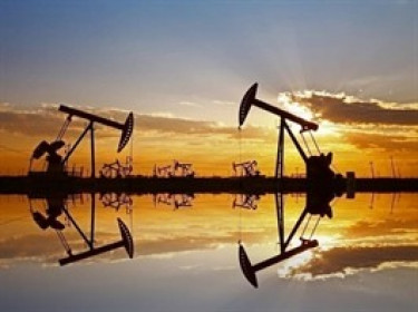 Giá dầu tăng tiếp 3%, dầu Brent tiến sát mốc 79 USD