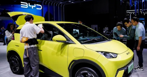 Trợ cấp mua ô tô ở Trung Quốc bị rút cạn vì doanh nghiệp lách luật