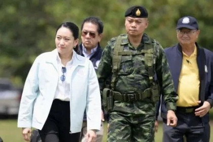 Chỉ huy quân đội Thái Lan khẳng định vẫn tin tưởng thủ tướng sau vụ rò rỉ ghi âm cuộc gọi