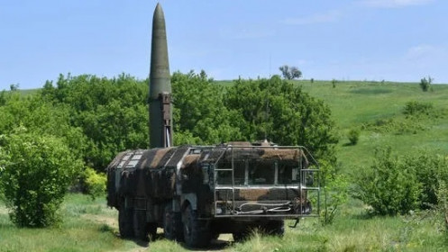 Nga dồn lực tấn công sân bay quân sự, cơ sở năng lượng của Ukraine