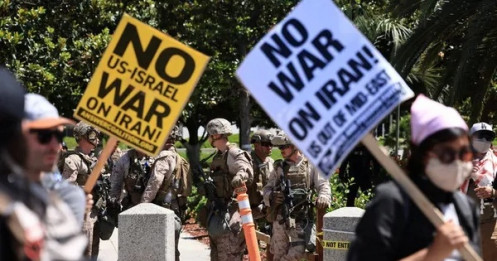 Người Mỹ xuống đường kêu gọi Nhà Trắng không can dự xung đột ở Trung Đông