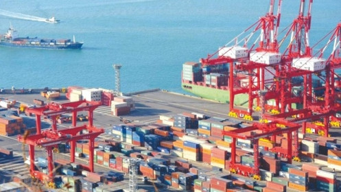 Xuất nhập khẩu đạt trên 390 tỷ USD, nhiều nhóm hàng chủ lực tăng trưởng cao