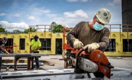 Khi nhập cư trái phép trở thành mắt xích quan trọng của chuỗi cung ứng Mỹ