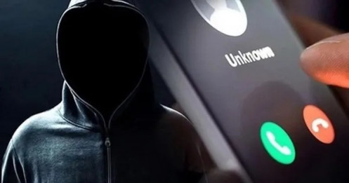 Mạo danh công an gọi video call ‘ốp’ nam sinh lấy hơn 7 tỷ đồng của gia đình