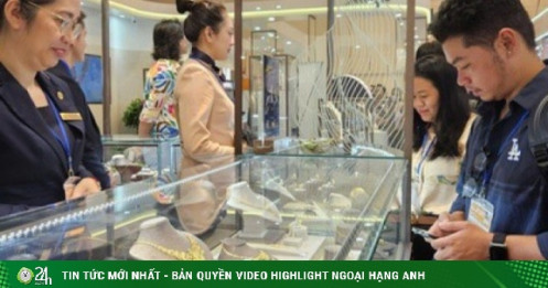 Giá vàng miếng SJC và vàng nhẫn đồng loạt giảm