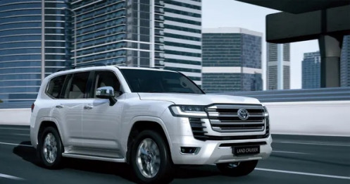 Toyota Land Cruiser tiếp tục cháy hàng tại Nhật Bản