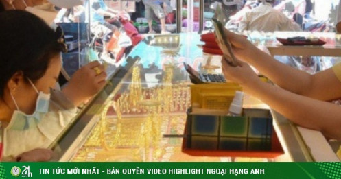 Giá vàng hôm nay 1/7: Tiếp tục tăng vọt