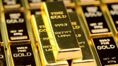 Vàng thế giới tăng hơn 1% sau khi dự luật ngân sách của ông Trump được thông qua tại Thượng viện