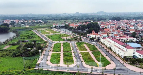 Hà Nội: Rầm rộ đấu giá đất rồi... bỏ hoang lãng phí