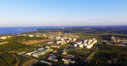 Quảng Ngãi bàn giao gần 38 ha đất cho dự án mở rộng Nhà máy Lọc dầu Dung Quất