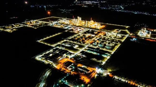 Quảng Ngãi bàn giao gần 38 ha đất cho dự án mở rộng Nhà máy Lọc dầu Dung Quất ảnh 2