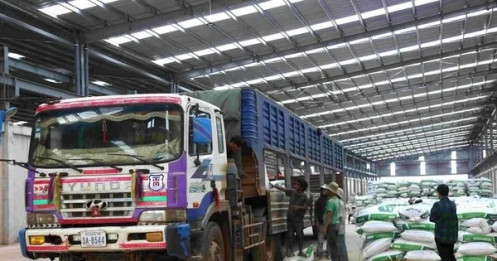 Doanh nghiệp xuất sang Trung Quốc bị từ chối thông quan do sáp nhập tỉnh, huyện, xử lý thế nào?