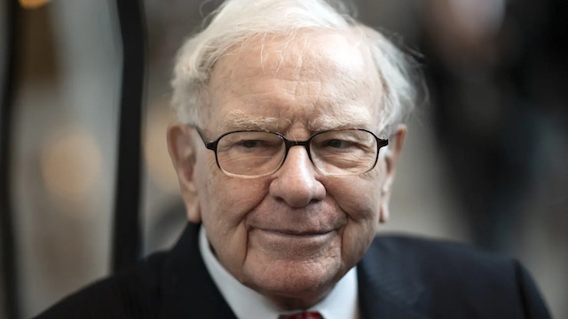 Warren Buffett: Quên quy tắc 10,000 giờ đi, để thành công cần làm điều này