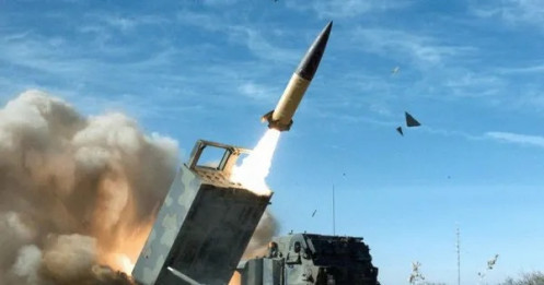 Tiết lộ mốc thời gian Mỹ nối lại viện trợ cho Ukraine