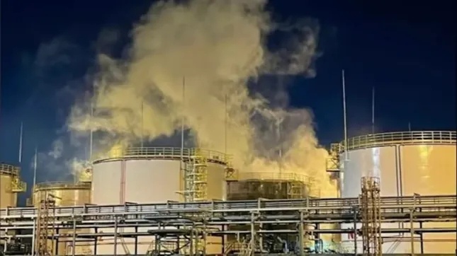 Ukraine tuyên bố tấn công hai nhà máy quan trọng của Nga ảnh 1